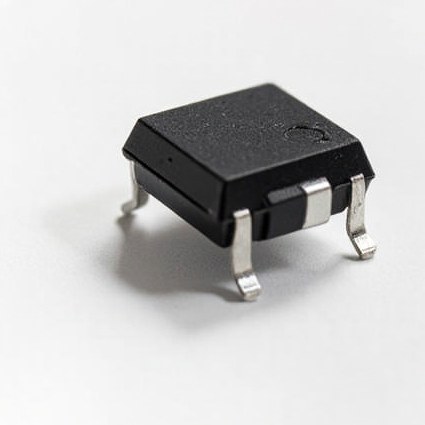 LM4041DYM3-ADJ